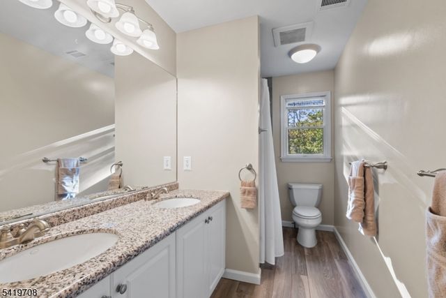 26 Woodshire Terrace, Montville Twp., NJ 07082