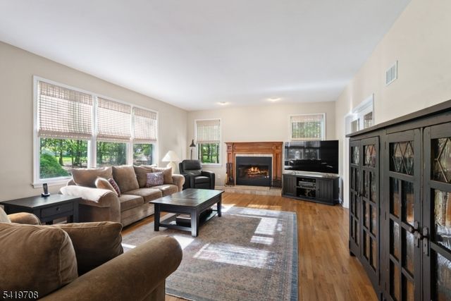 26 Woodshire Terrace, Montville Twp., NJ 07082