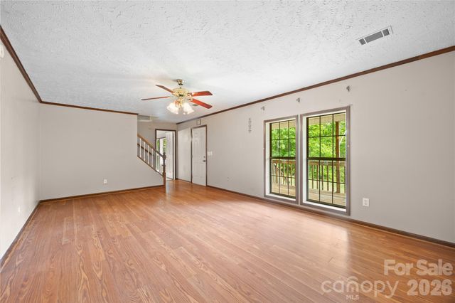 6582 Hoot Owls Hollow Road, Hickory, NC 28602
