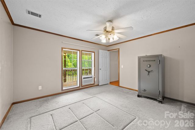6582 Hoot Owls Hollow Road, Hickory, NC 28602