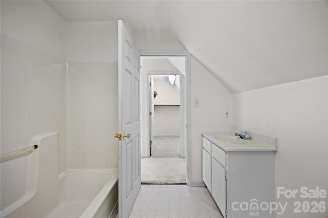 6582 Hoot Owls Hollow Road, Hickory, NC 28602