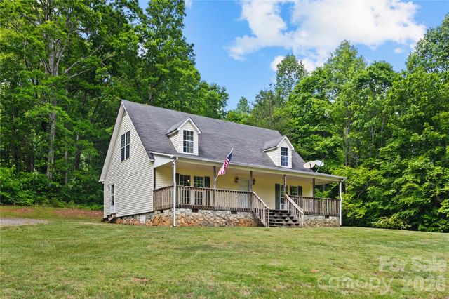 6582 Hoot Owls Hollow Road, Hickory, NC 28602