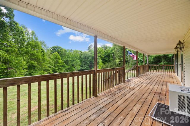 6582 Hoot Owls Hollow Road, Hickory, NC 28602