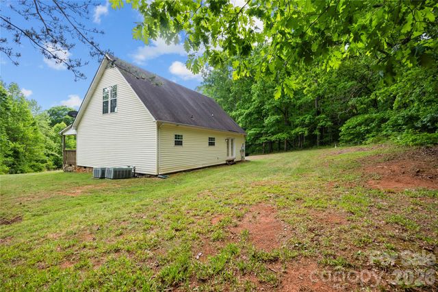 6582 Hoot Owls Hollow Road, Hickory, NC 28602