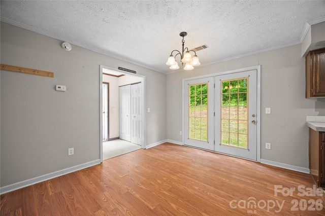 6582 Hoot Owls Hollow Road, Hickory, NC 28602