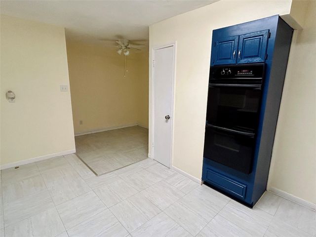 5806 Beldart Street, Houston, TX 77033