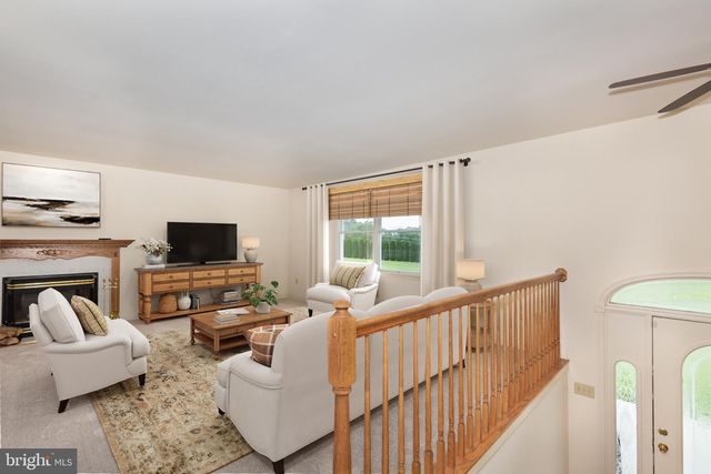1915 BACHMAN VALLEY RD, Manchester, MD 21102