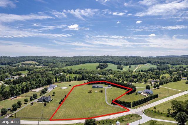 1915 BACHMAN VALLEY RD, Manchester, MD 21102
