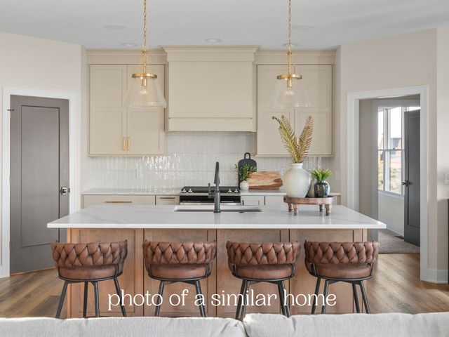 7105 Black Oak Drive, Bettendorf, IA 52722