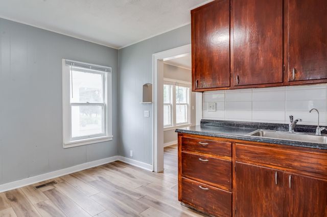 2041-2043 S Wichita St, Wichita, KS 67213