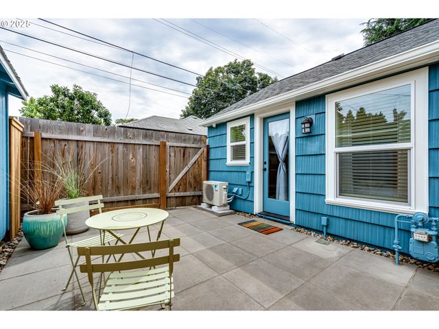 439 ALMADEN St, Eugene, OR 97402