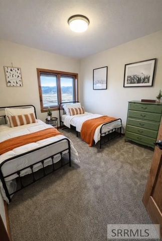 63 Mountain View Road, Salmon, ID 83467