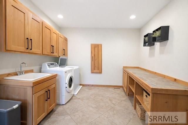 63 Mountain View Road, Salmon, ID 83467