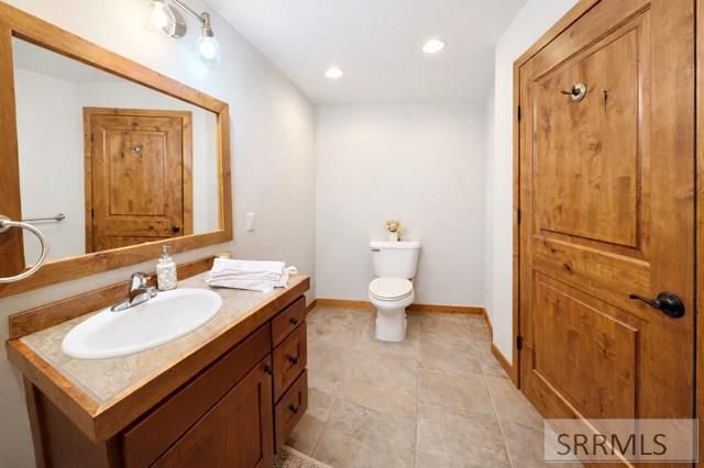 63 Mountain View Road, Salmon, ID 83467