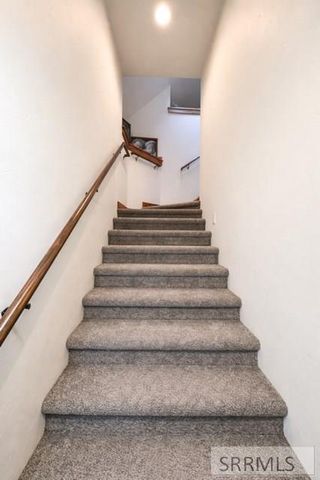 63 Mountain View Road, Salmon, ID 83467