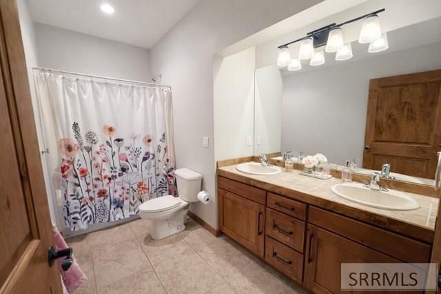 63 Mountain View Road, Salmon, ID 83467