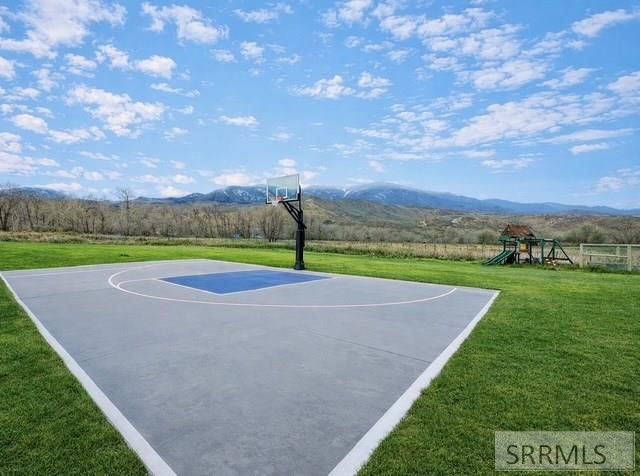 63 Mountain View Road, Salmon, ID 83467