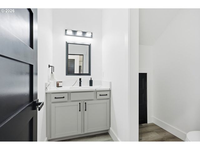 511 E COLLINS St, Goldendale, WA 98620