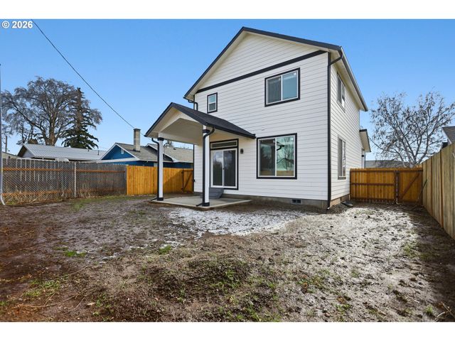 511 E COLLINS St, Goldendale, WA 98620