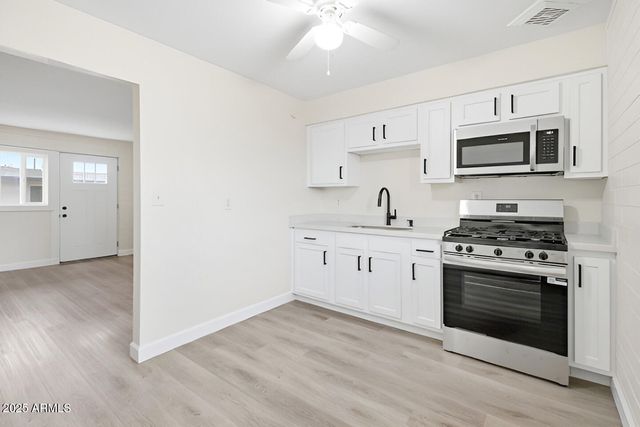 4838 E WILLETTA Street, Phoenix, AZ 85008