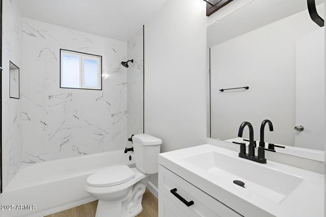 4838 E WILLETTA Street, Phoenix, AZ 85008