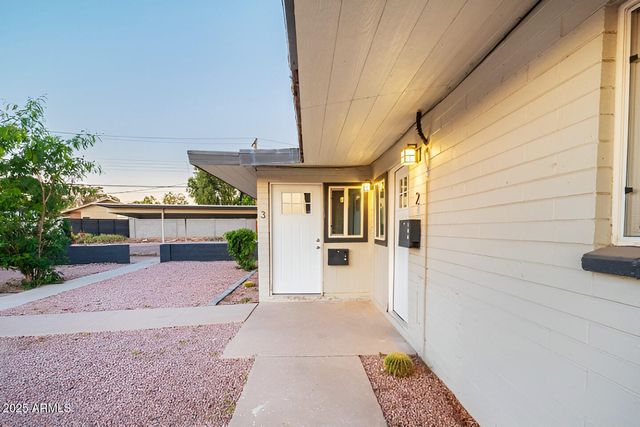 4838 E WILLETTA Street, Phoenix, AZ 85008