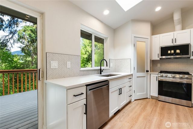 7 B Plum Lane, Bellingham, WA 98229