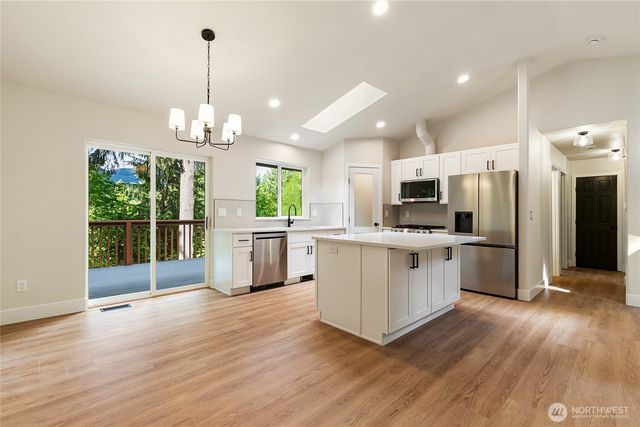 7 B Plum Lane, Bellingham, WA 98229