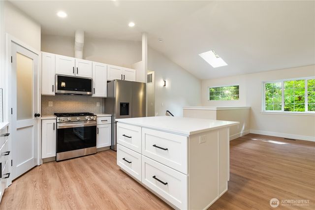 7 B Plum Lane, Bellingham, WA 98229
