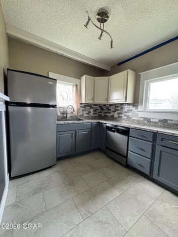 5825 Joplin Street, Joplin, MO 64801