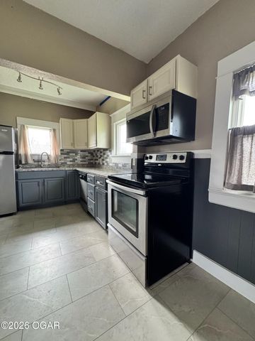 5825 Joplin Street, Joplin, MO 64801