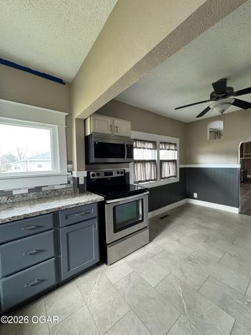 5825 Joplin Street, Joplin, MO 64801