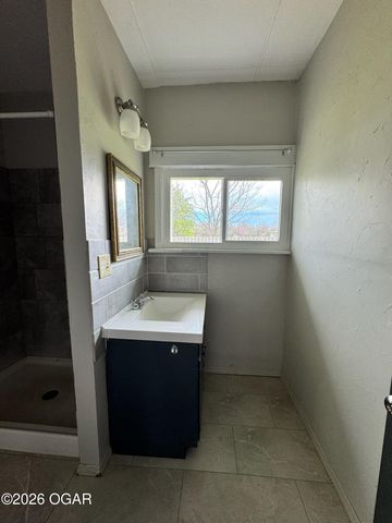 5825 Joplin Street, Joplin, MO 64801