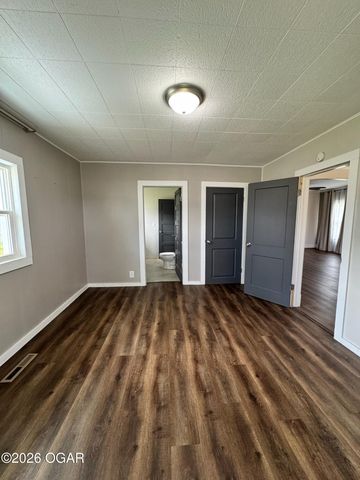 5825 Joplin Street, Joplin, MO 64801