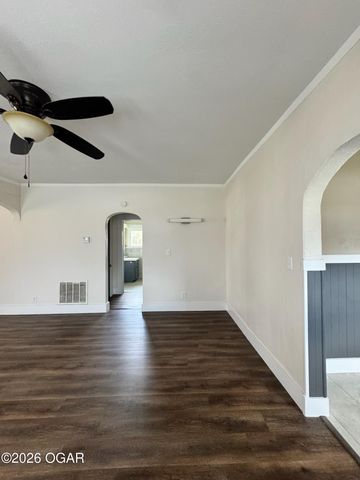 5825 Joplin Street, Joplin, MO 64801