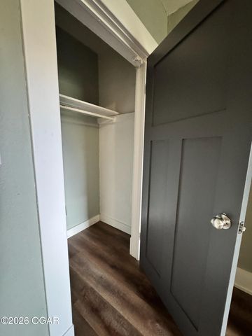 5825 Joplin Street, Joplin, MO 64801