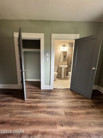 5825 Joplin Street, Joplin, MO 64801