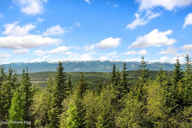 933 Rising Hawk Ridge RD, Sandpoint, ID 83864