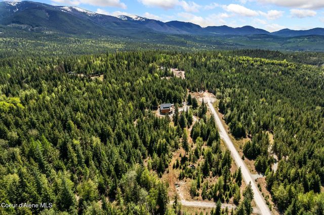 933 Rising Hawk Ridge RD, Sandpoint, ID 83864