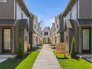 6016 Ne Mason St 11, Portland, OR 97218
