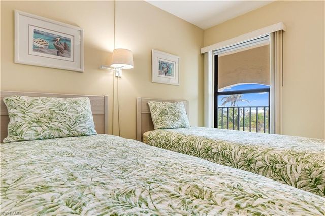 21420 Bay Village DR # 216, Fort Myers Beach, FL 33931