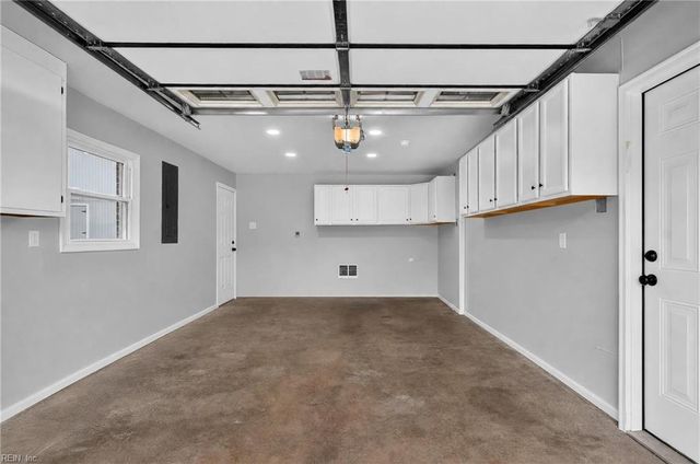 6 Tuckahoe DR, Newport News, VA 23606