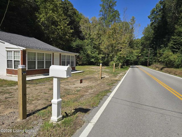 3501 Blevins Gap Rd, Louisville, KY 40272