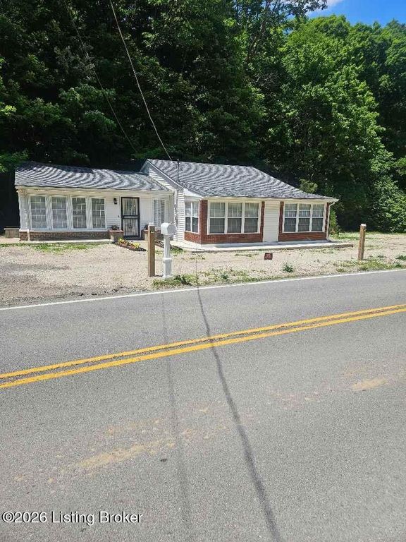 3501 Blevins Gap Rd, Louisville, KY 40272