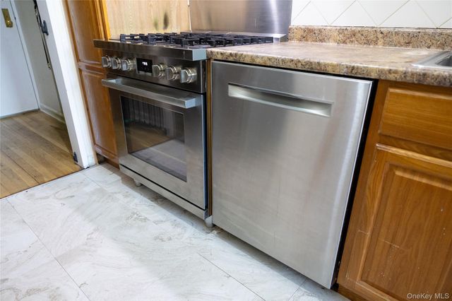 5730 Mosholu Avenue 2B, Bronx, NY 10471