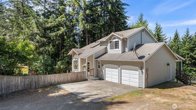 443 Beef Creek Lane NW, Seabeck, WA 98380