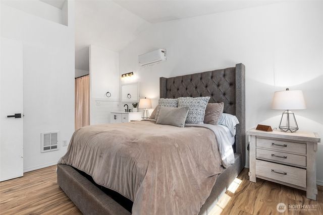 443 Beef Creek Lane NW, Seabeck, WA 98380