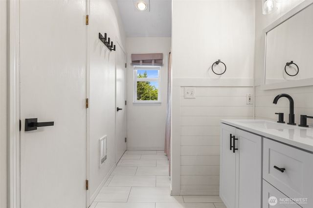 443 Beef Creek Lane NW, Seabeck, WA 98380