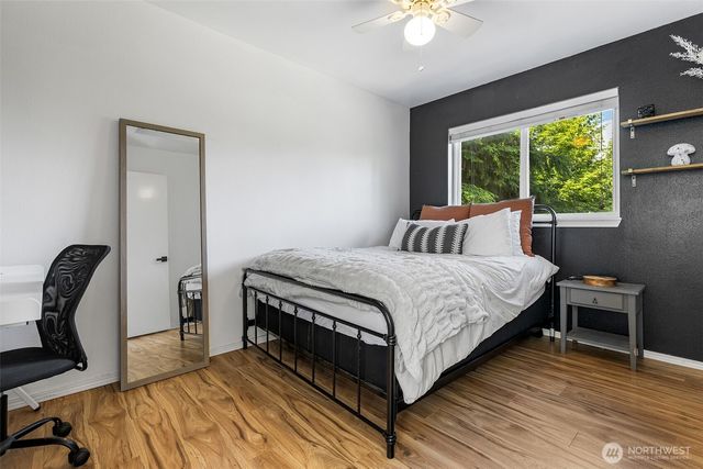 443 Beef Creek Lane NW, Seabeck, WA 98380