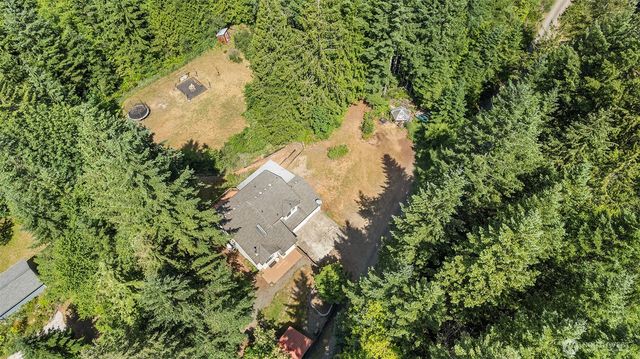 443 Beef Creek Lane NW, Seabeck, WA 98380